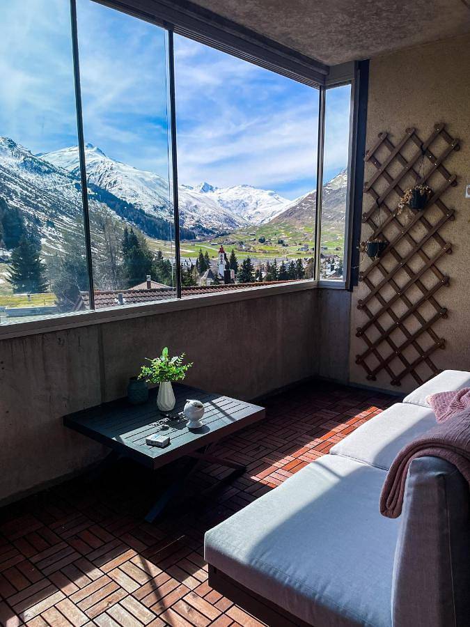 Geheel appartement, Top modernes Apartment im Herzen von Andermatt Balkon & Bergblick in Andermatt, Skiarena Andermatt-Sedrun