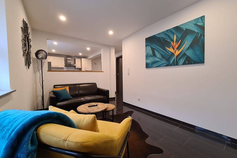 Appartamento intero, Modern luxury apartment in Cologne with parking space in Mülheim Köln, Colonia