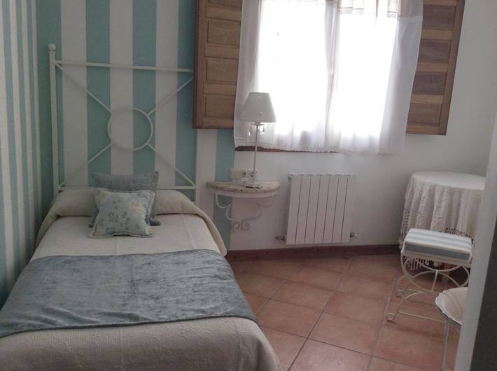 Hotel para 3 personas, con terraza en Álava - 3