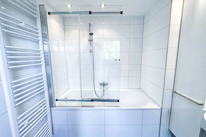Ganze Wohnung, 2. Bedroom Apartment, Terrace, Private Lake Access in Velden am Wörther See, Villach-Land
