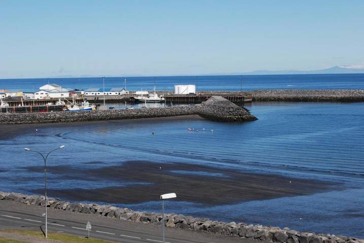 BnB für 3 Personen, mit Terrasse und Ausblick in Island