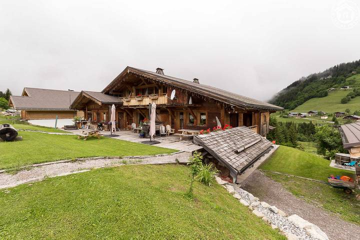 Gîte pour 5 personnes, avec Terrasse à Notre-Dame-de-Bellecombe