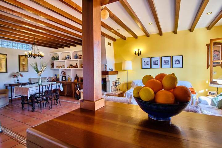 Casa rural para 6 personas, con vistas y terraza en Villamena - 2