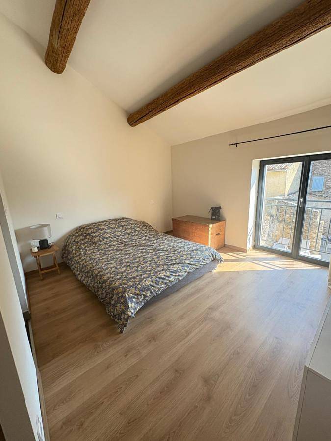 Location de vacances pour 8 personnes, avec Terrasse ainsi que Jardin et Piscine à Grillon - 4