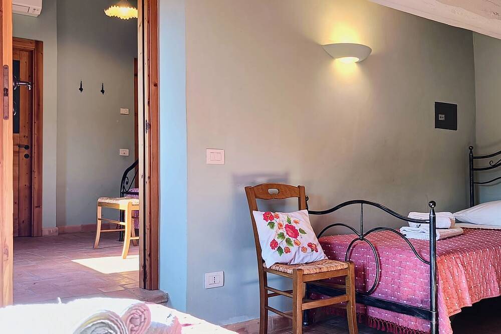 Villa Il Rigogolo - Private Pool in the Hills of the Marche Region in Sant'Angelo in Pontano, Macerata Provinz