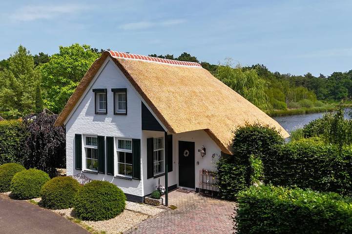 Ferienhaus für 4 Personen, mit Garten und Pool
