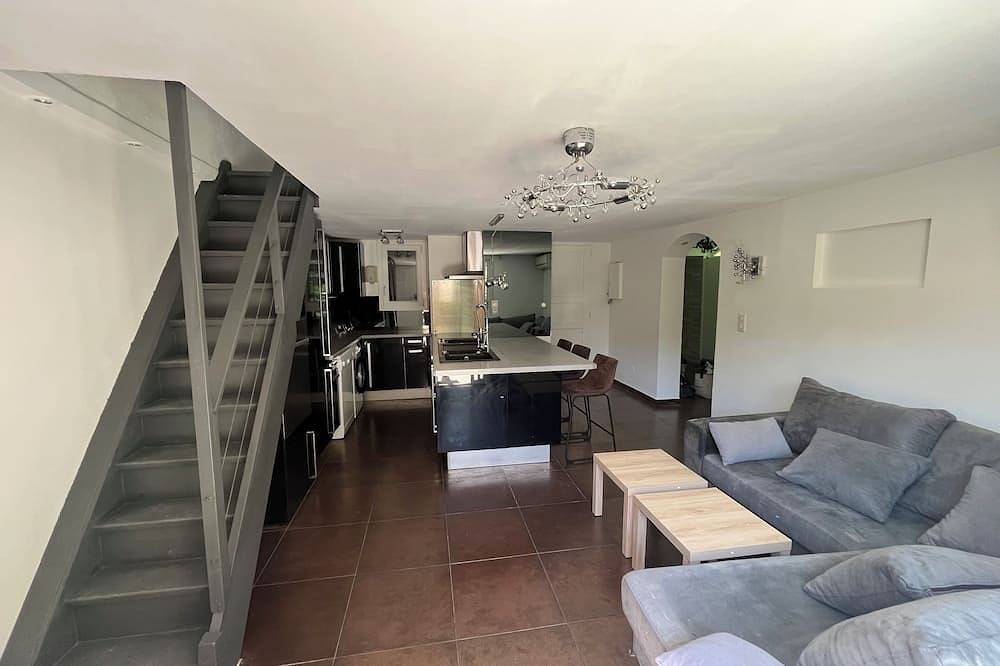 Maison Dans Residence in Mougins, Cannes region