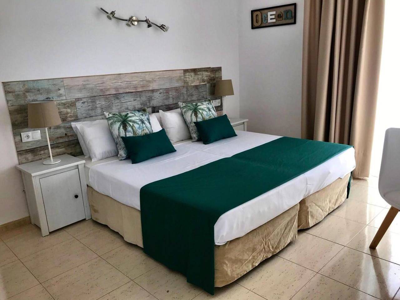 Appartement entier, Apartamentos Las Palmeras in Platja de Porto Novo o d'es Carregador (Calvià), Calvià
