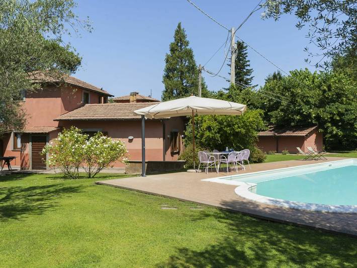 Villa per 8 persone, con giardino nel Lazio