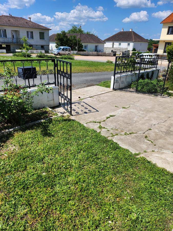 Location de vacances pour 4 personnes, avec jardin, animaux acceptés à Le Veurdre - 3