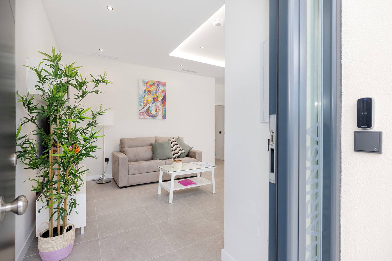 Ganze Wohnung, Apartment '1 Dormitorio Selene' mit Gemeinschaftspool, Wlan und Klimaanlage in Torre del Mar, Costa del Sol