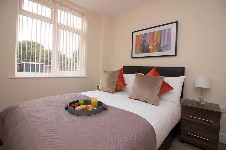 Apartment for 8 people in Southampton