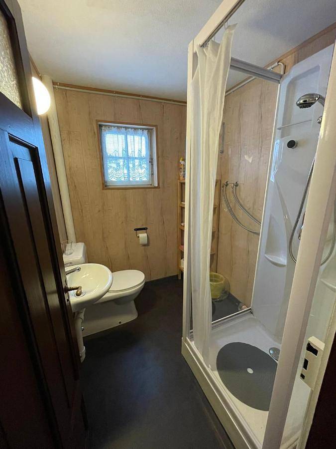 Gîte pour 4 personnes, avec vue et terrasse à Gersau - 3