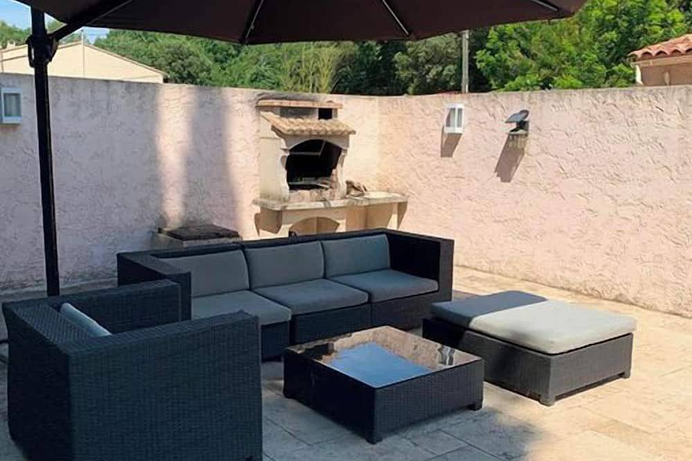 7 bedroom villa, swimming pool and tennis court in Provence verte in Le Val, Brignoles Region