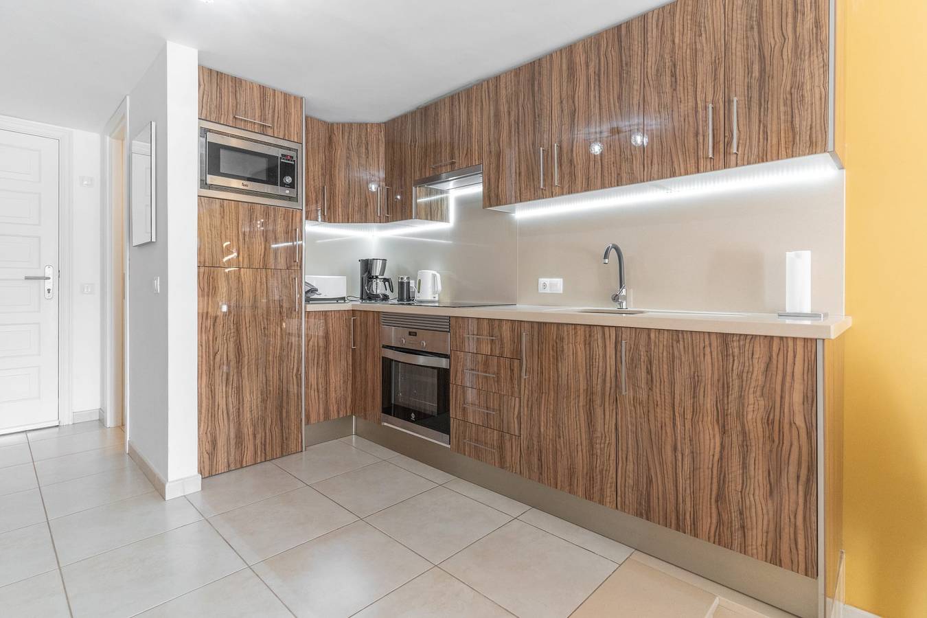 Appartamento intero, Appartamento vacanze per 4 persone con terrazza in Playa de las Americas, Arona
