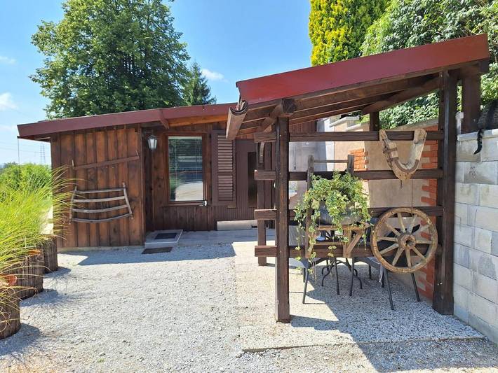 Gîte pour 3 personnes, avec terrasse et vue, animaux acceptés à Zagorje ob Savi
