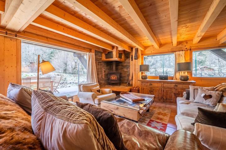 Chalet Montet Forest River Garden Lodge in Vallorcine, Bonneville region