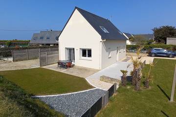 Location de vacances pour 6 personnes, avec jardin et terrasse dans Plage Curnic