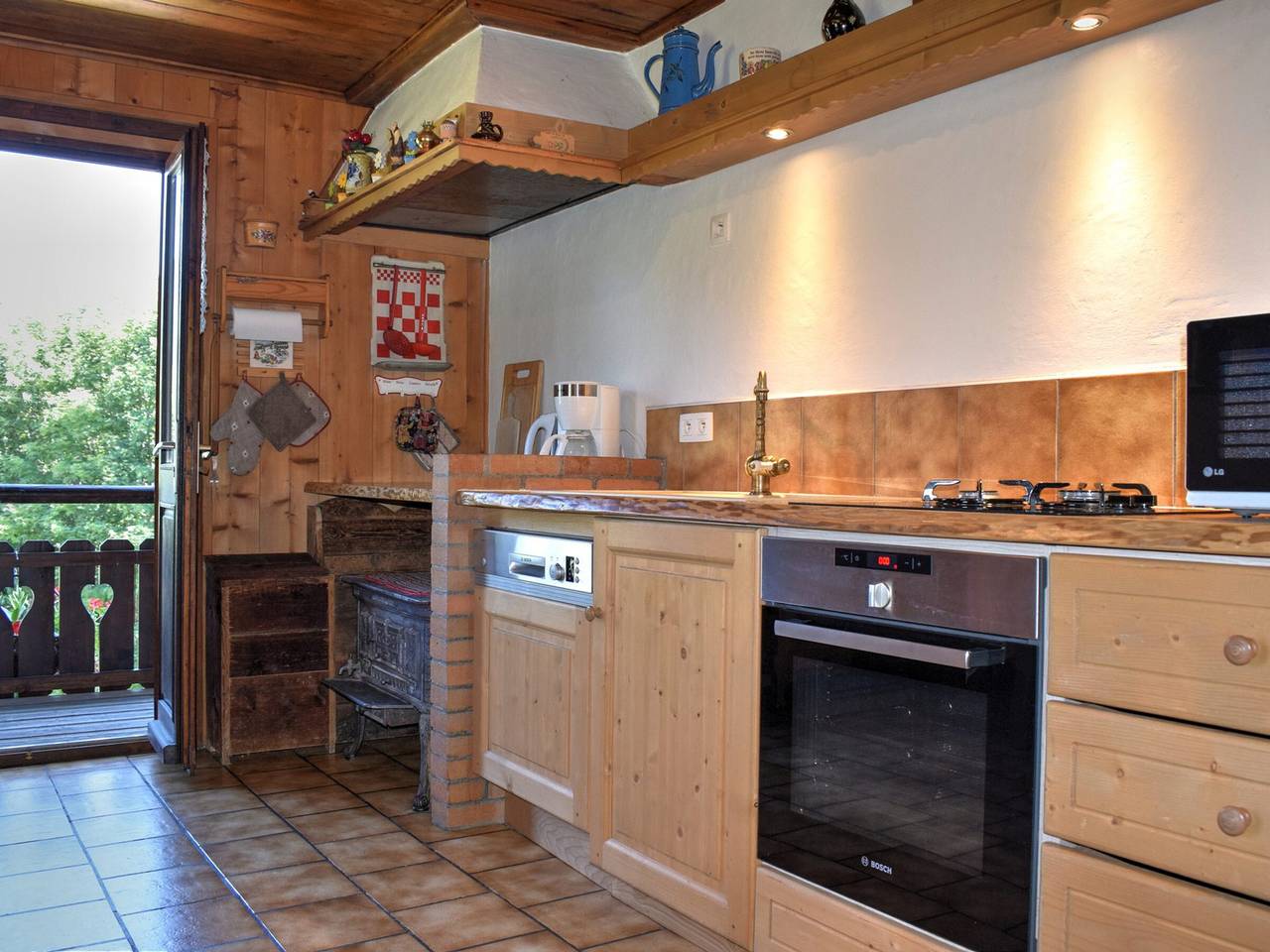 Chalet Savoyard en Bordure des Pistes avec Liaison Facile vers le Centre de Morzine in Morzine, Les Portes du Soleil