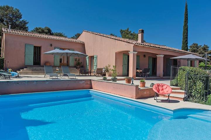 Casa de vacaciones para 6 personas, con terraza y jardín - 1