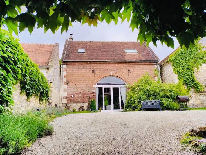Location de vacances pour 6 personnes, avec Terrasse et Jacuzzi ainsi que Jardin et Vue dans Oise