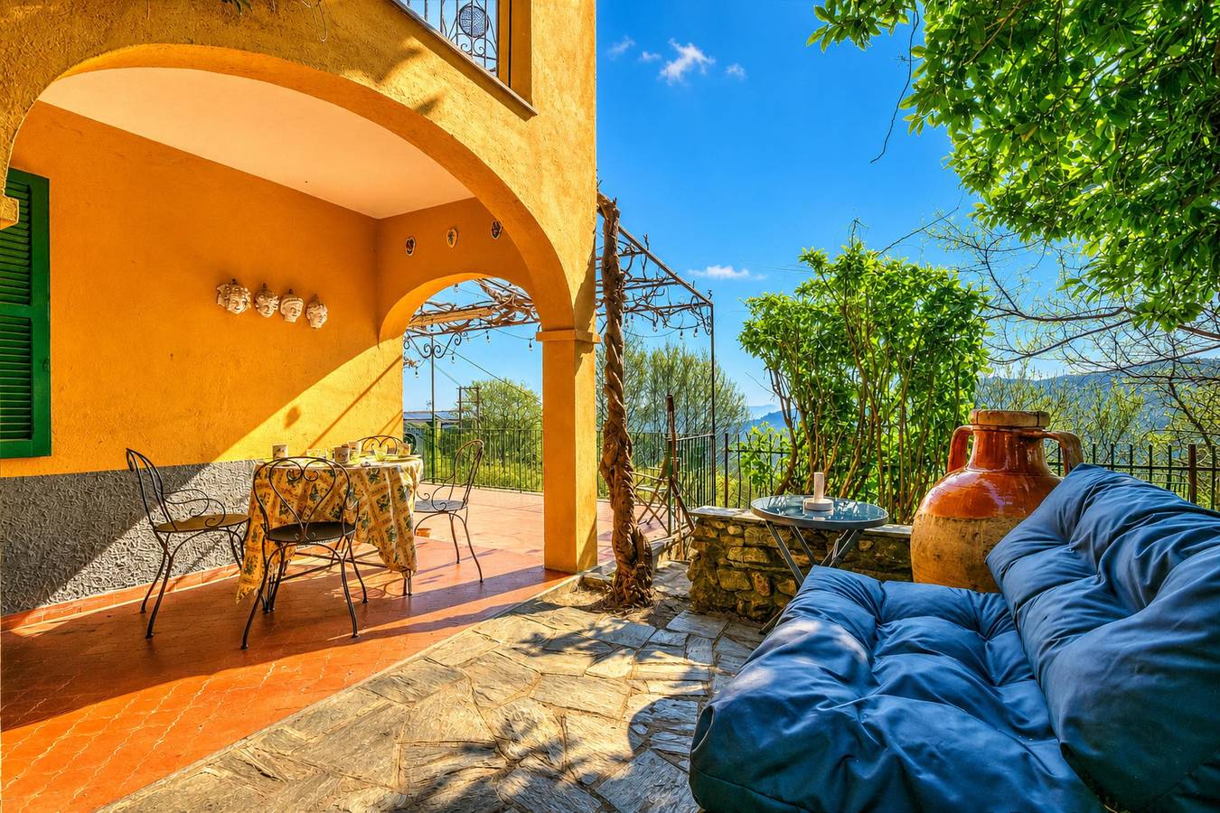 Villa I Tre Archi for 6 with Private Garden in Pisano, Lago Maggiore (Piemonte)