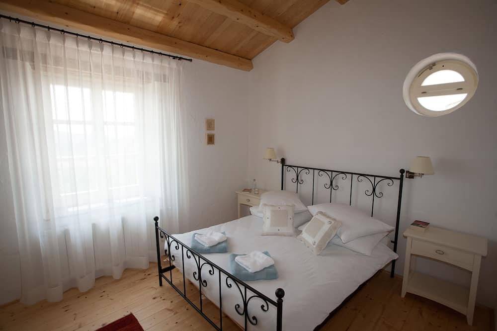 Freistehende Steinvilla mit traumhaftem Blick, privatem Pool, Wlan, Außengrill in Buzet, Zentralistrien