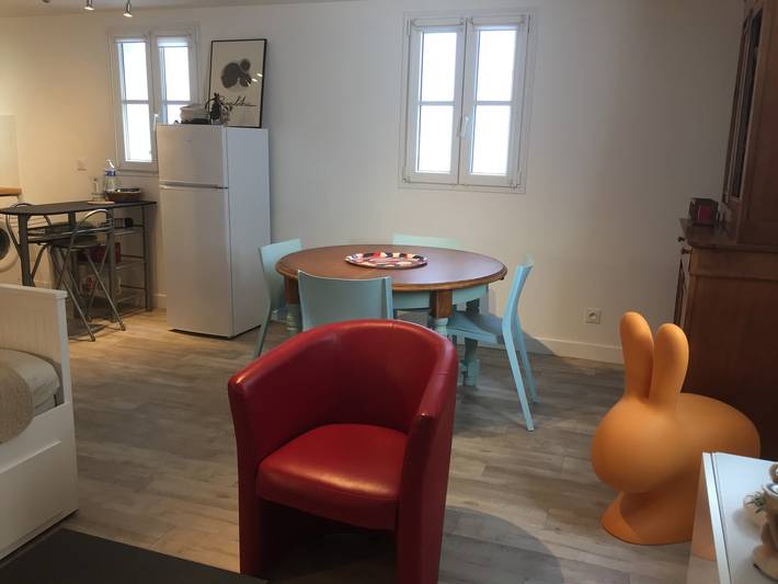 Ganze Wohnung, Modernes Duplex im Herzen von Palais, nahe Strände in Le Palais, Côte des Mégalithes