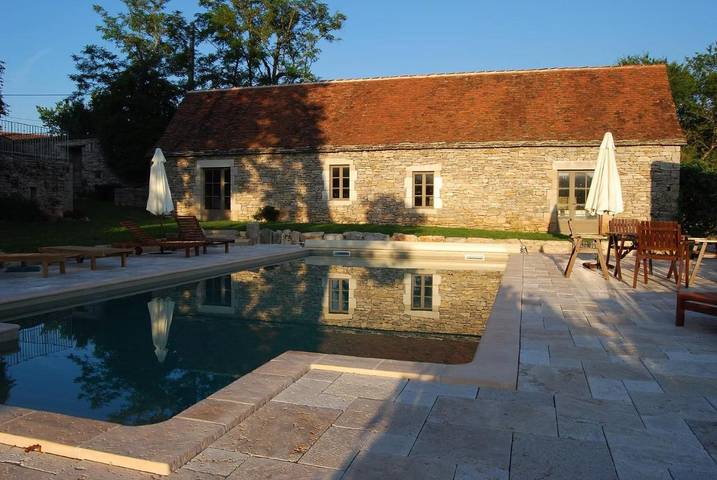 Chambre d’hôte pour 2 personnes, avec jardin ainsi que vue et piscine à Calvignac - 2