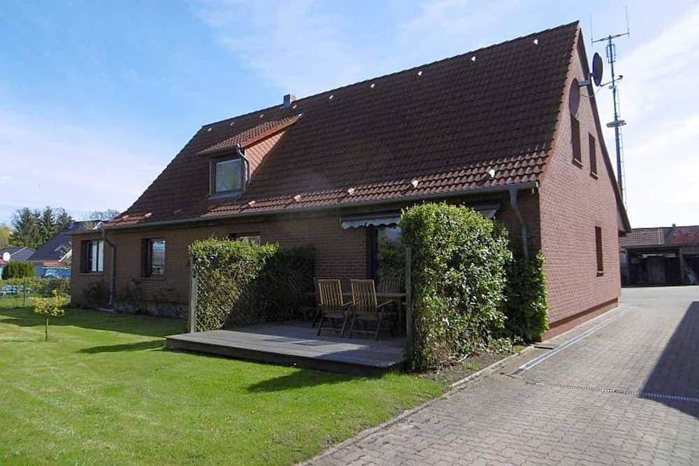 Ganze Wohnung, Rügen Fewo 108/2 - Ferienhaus 2 in Halbinsel Zudar, Garz/Rügen