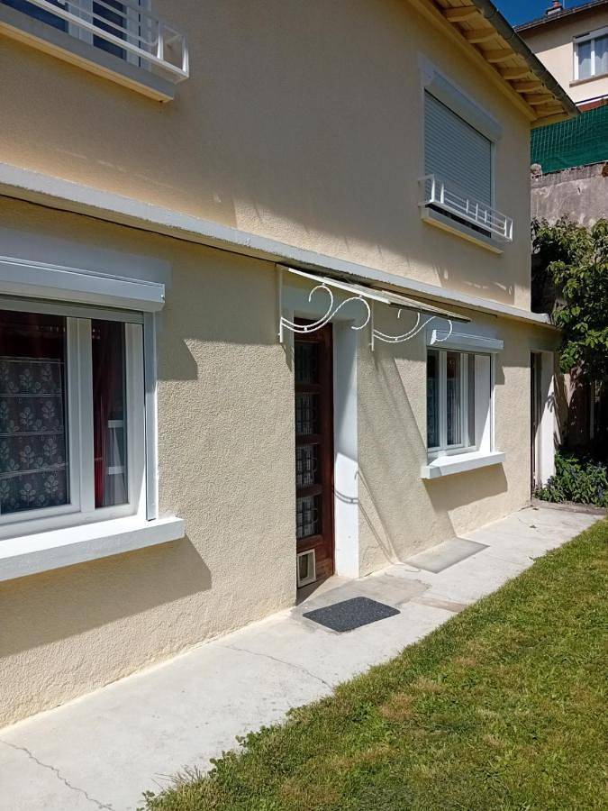 Gîte pour 2 personnes, avec terrasse à Saint-Alban-sur-Limagnole - 4