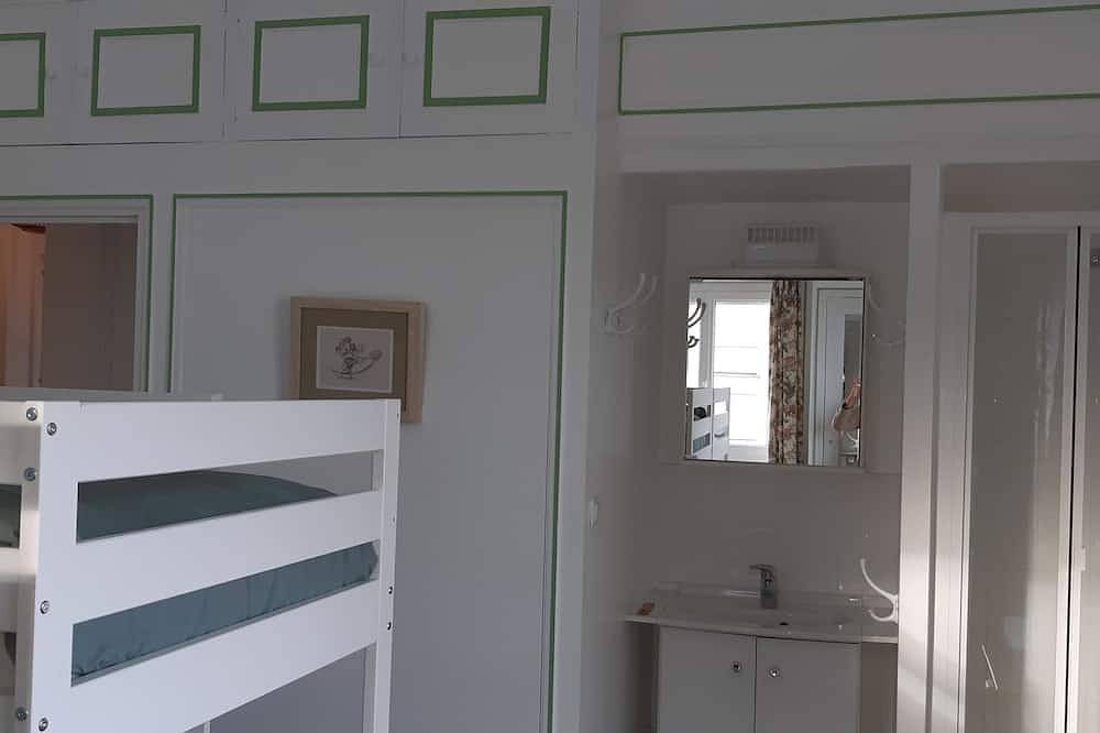 Ganze Wohnung, Sea view apartment in a 1900s villa, sleeps 8 in Wimereux, Boulogne-sur-Mer und Umgebung