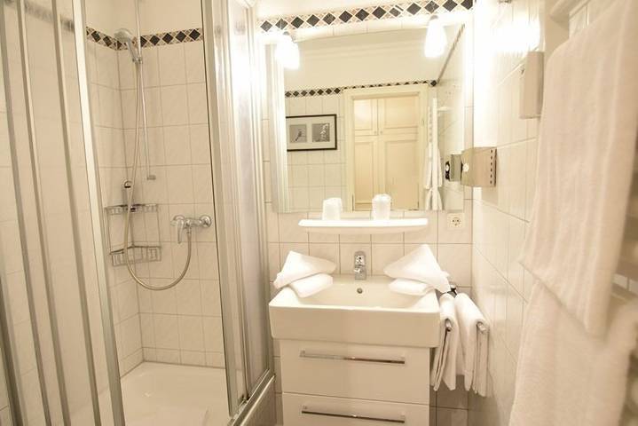Ganze Wohnung, Komfortable 2-Zimmer-Wohnung mit Balkon, Garten und Sauna in Westerland in Westerland, Sylt (Gemeinde)