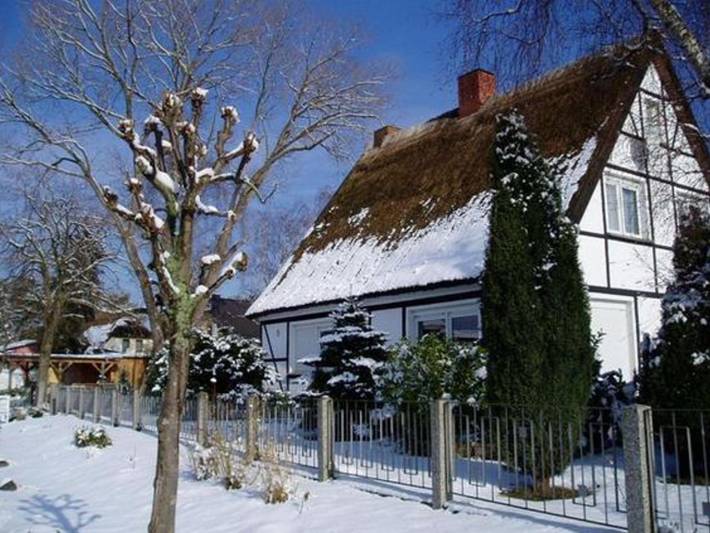 Bungalow für 5 Personen, mit Garten und Terrasse, kinderfreundlich in Baabe