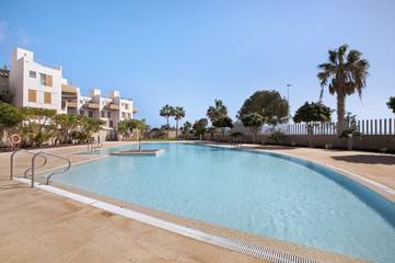 Holiday Apartment for 5 People in Granadilla de Abona, South Tenerife, Photo 3