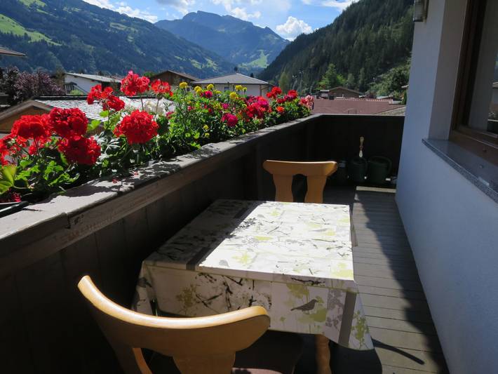 Ferienwohnung für 10 Personen, mit Garten und Balkon in Aschau im Zillertal - 2