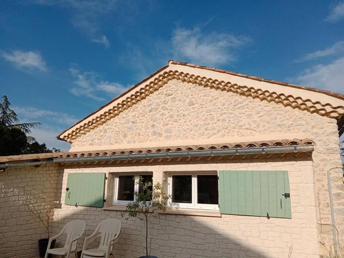 Location de vacances pour 5 personnes, avec jardin ainsi que piscine et vue à Labastide-de-Virac - 2