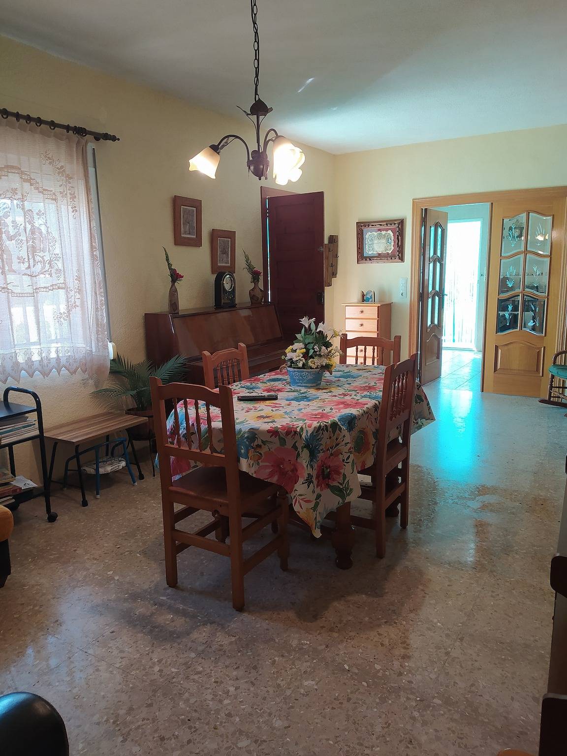 Ferienhaus 'La Caseta D'Amparo' mit Bergblick, privater Terrasse und Wlan in Catadau, Valencia Provinz