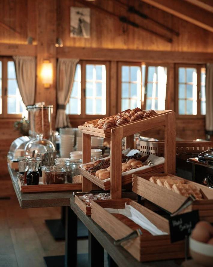 Hôtel pour 4 personnes, avec vue et sauna ainsi que piscine et balcon à Rougemont - 3