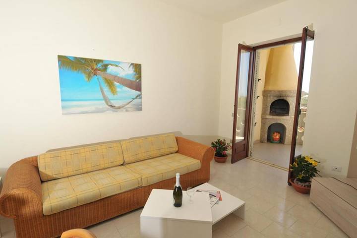 Ferienwohnung für 6 Personen, mit Balkon und Terrasse sowie Garten