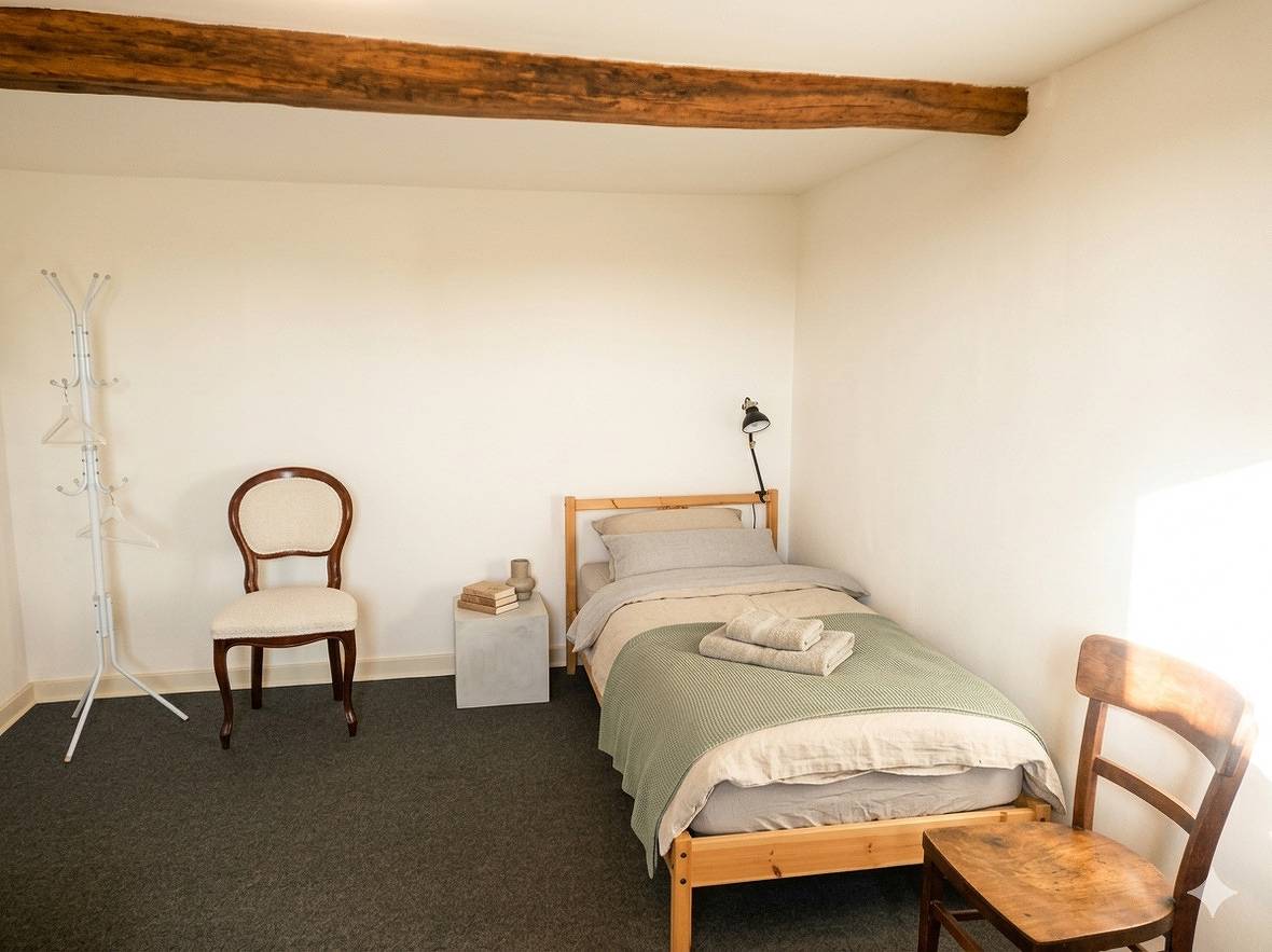 Ganze Ferienwohnung, Monteurzimmer Kassel Monteurwohnung Ferienwohnung Banane 1- 6 Personen Parkplatz & Küche Modern in Wolfsanger-Hasenhecke, Kassel