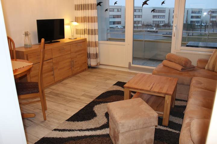 Ferienwohnung für 3 Personen, mit Balkon in Burgtiefe - 2