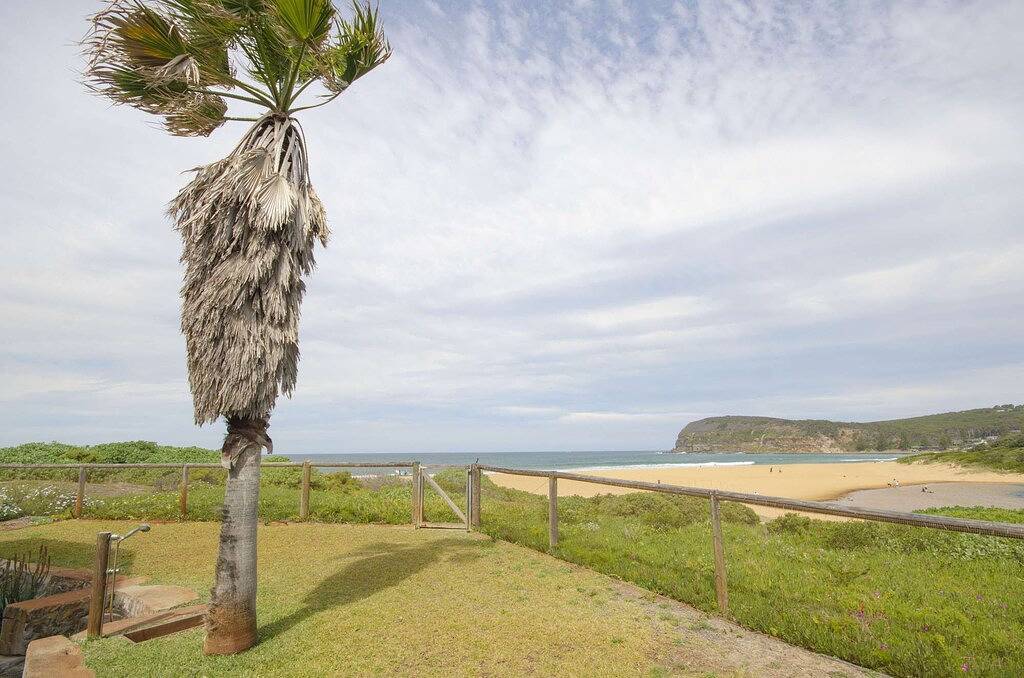La Cabane - absolute Strandlage und sehr privater Pool in Copacabana (NSW), New South Wales