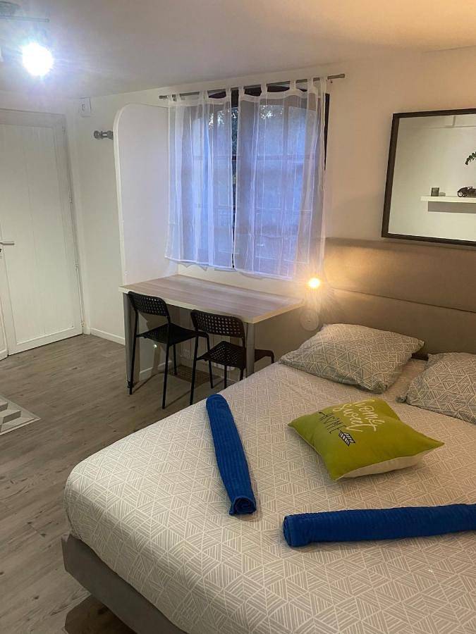 Gîte pour 2 personnes, avec Jacuzzi ainsi que Terrasse et Jardin à Blausasc