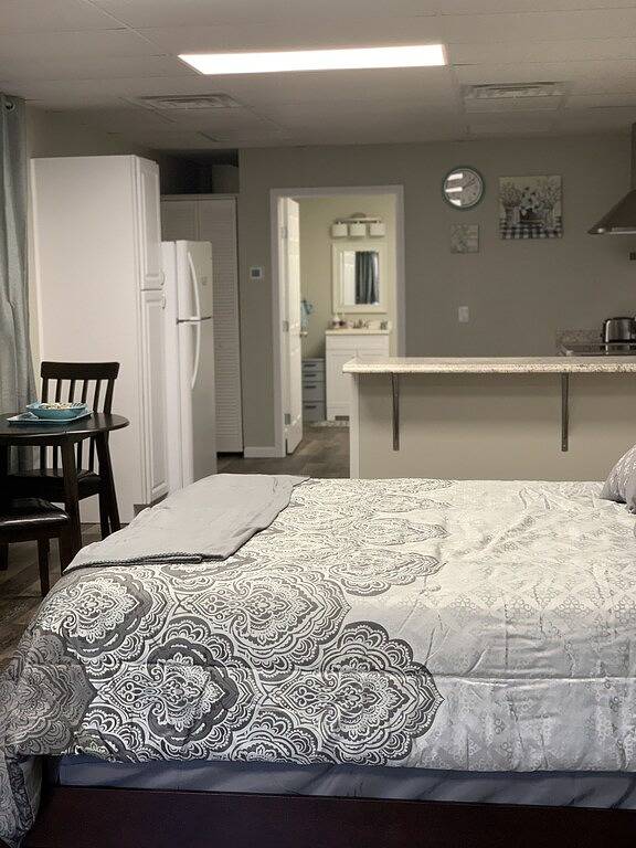 Ganze Wohnung, Kleine Effizienz-Wohnung in ruhiger See-Gemeinschaft in Toledo Bend Reservoir