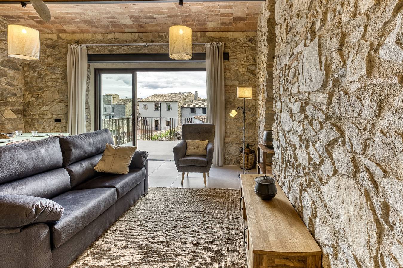 Geheel appartement, Landelijk huis 'El Corral' met bergzicht, Wi-Fi en airconditioning in Agullana, Upper Empordà