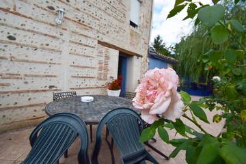 Gîte pour 6 Personnes dans Sauveterre-Saint-Denis, Région d'Agen, Photo 1