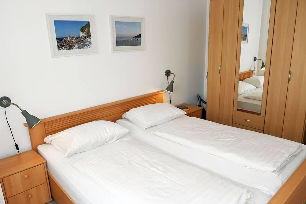 Ganze Wohnung, 2-Raumferienwohnung m. Terrasse Zweierkoje - schöne Ferienwohnungen mit Terrasse in Thesenvitz, Bergen auf Rügen