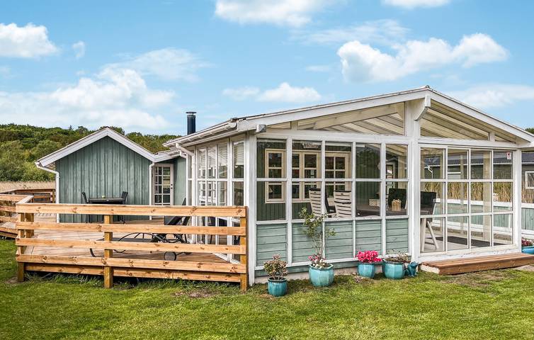 Ferienhaus für 4 Personen, mit Terrasse und Garten in Hejsager Strand