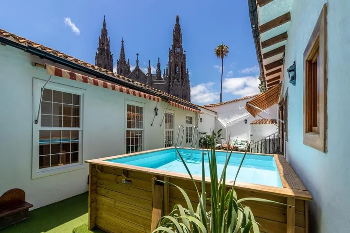 Maison de vacances pour 13 personnes, avec vue ainsi que piscine et terrasse - 1
